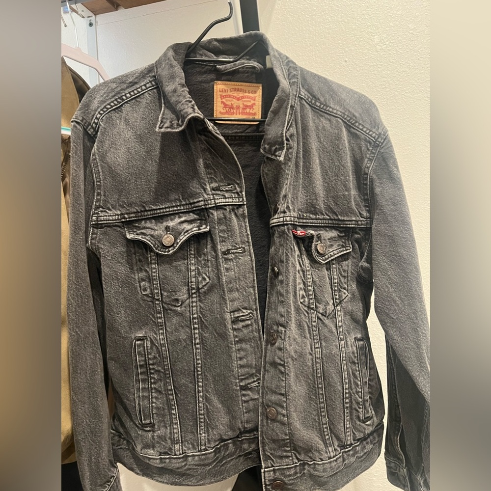 Levi’s jacket faded washed-Medium for woman